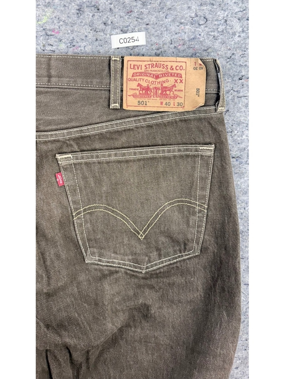 Levi's 501 Original Fit Men's Jeans Size 40x30 Khaki Brown Denim Button Fly